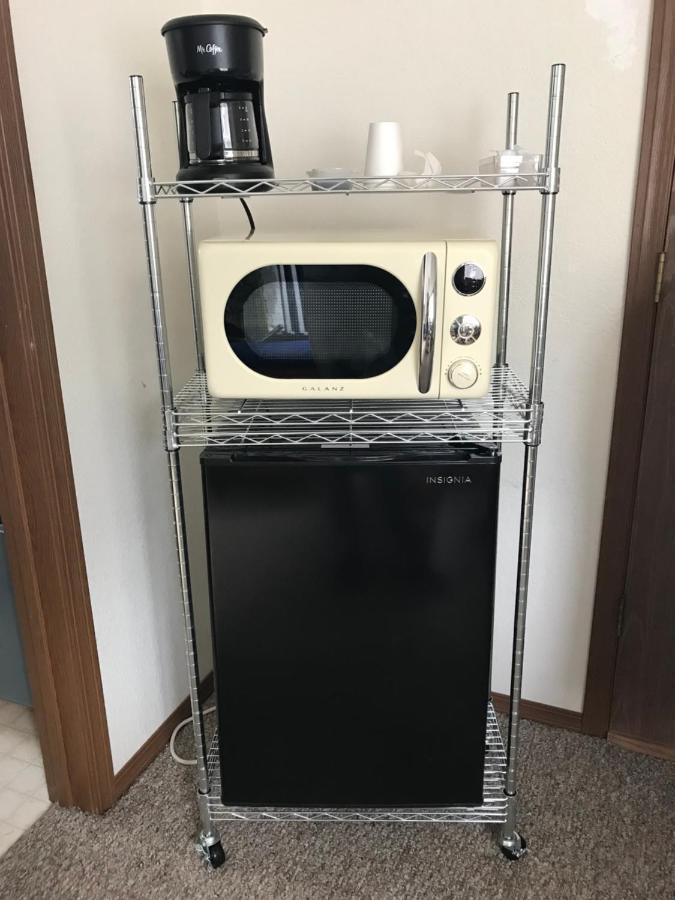 Rock Creek Mercantile & Motel Clinton 외부 사진
